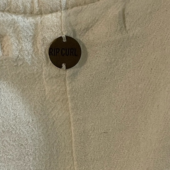 Rip Curl Cream Button-Front Tank Top - Picture 8 of 12